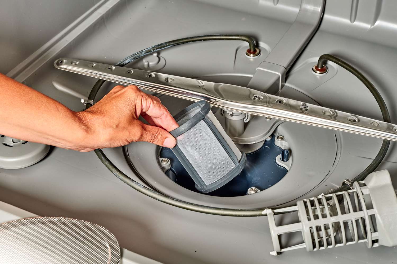 Посудомоечная машина не сливает воду